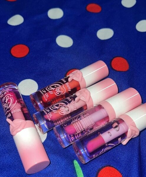 Ensemble de brillants à lèvres