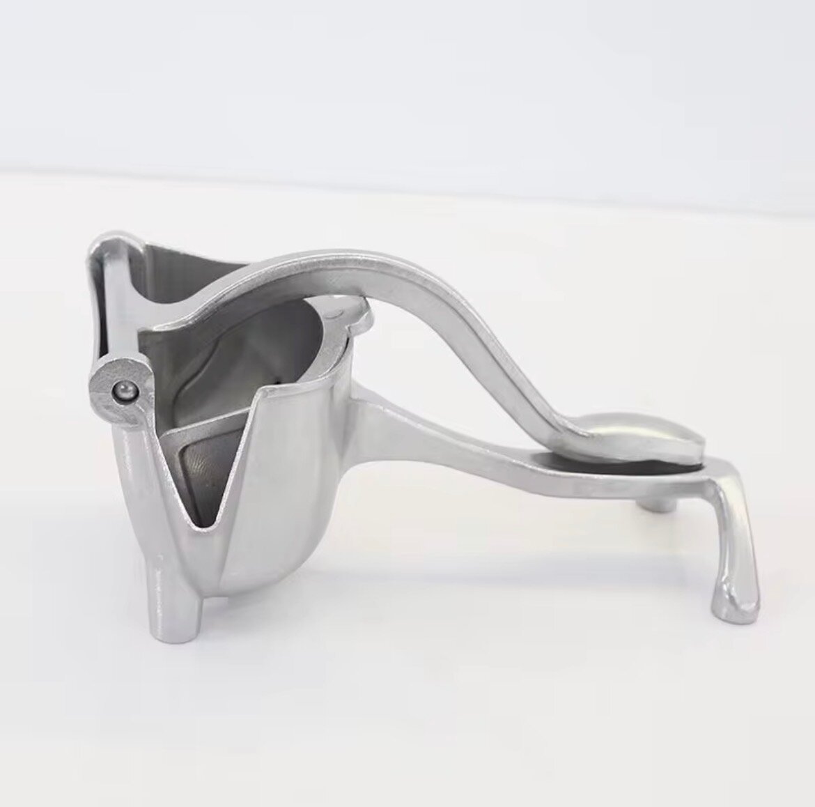 Presse-agrumes en acier