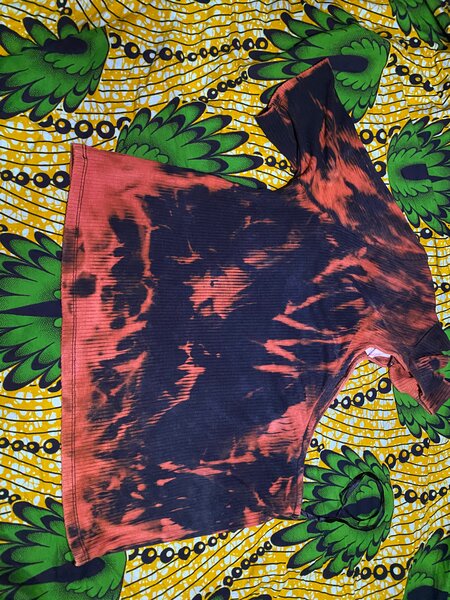 Top en tie-dye vibrant