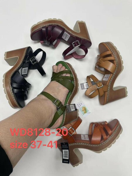 Sandales à talons tendance