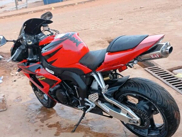 Moto sportive Honda CBR600