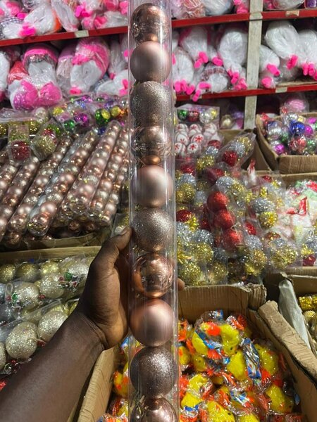 Boules de Noël brillantes