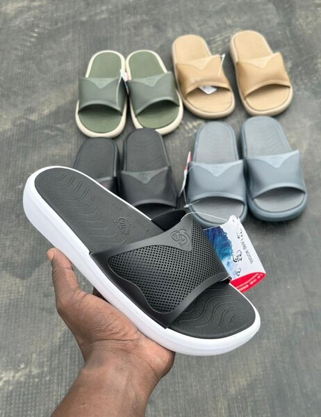 Claquettes confortables hommes