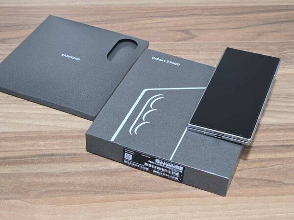 Smartphone pliable Galaxy Z Fold2