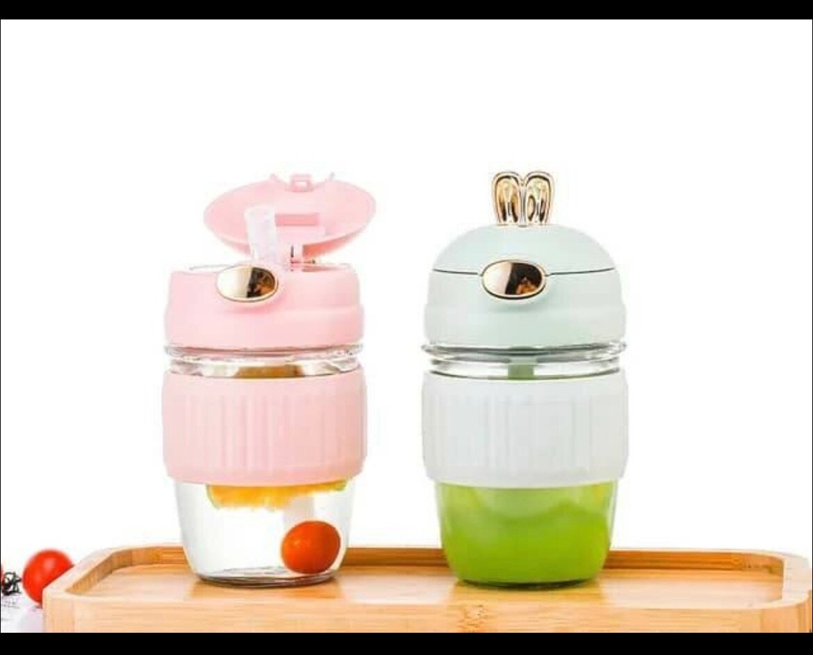 Bouteille à eau en verre mignon