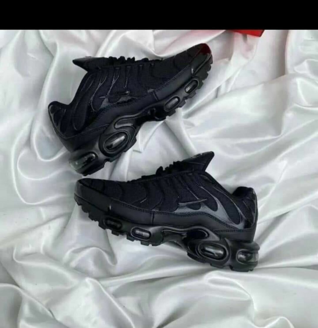 Nike Shox noir pour homme