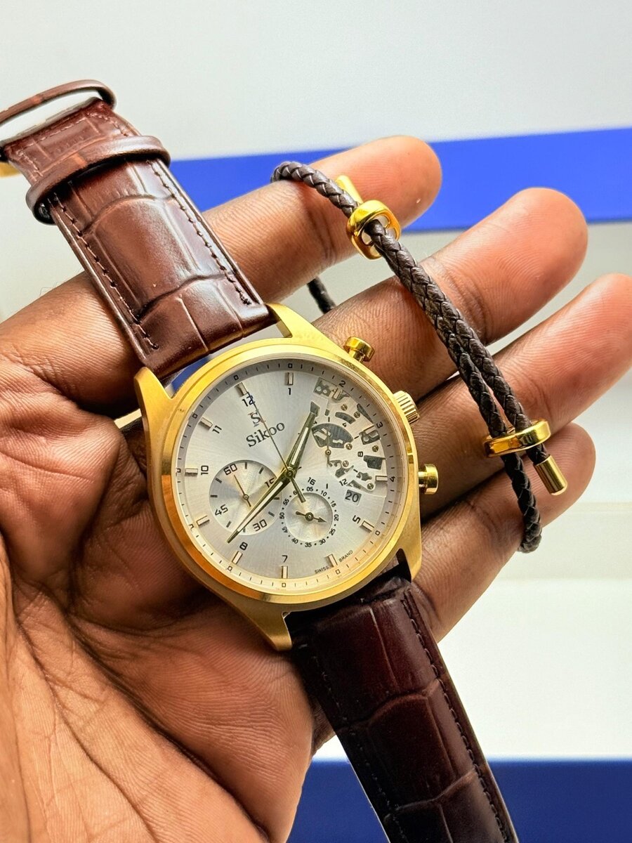 Montre chronographe moderne