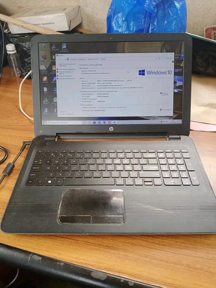 Ordinateur portable HP avec Windows 10