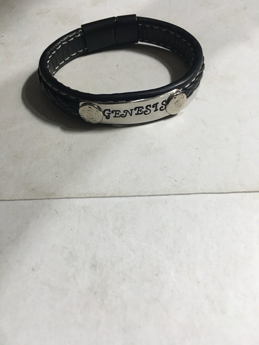 Leathered customized breclet