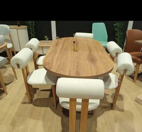 Table à manger moderne