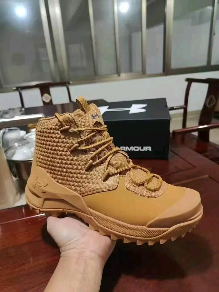 Chaussures tactiques Under Armour