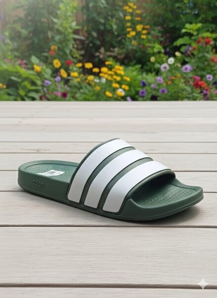 Claquettes confort vertes