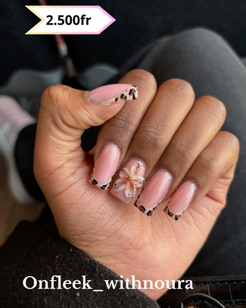 Press on nails