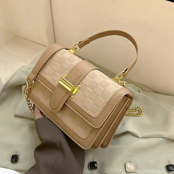 Stylish and fashionable women's bag