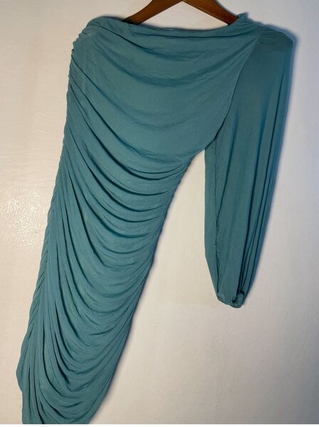 Robe drapée élégante turquoise