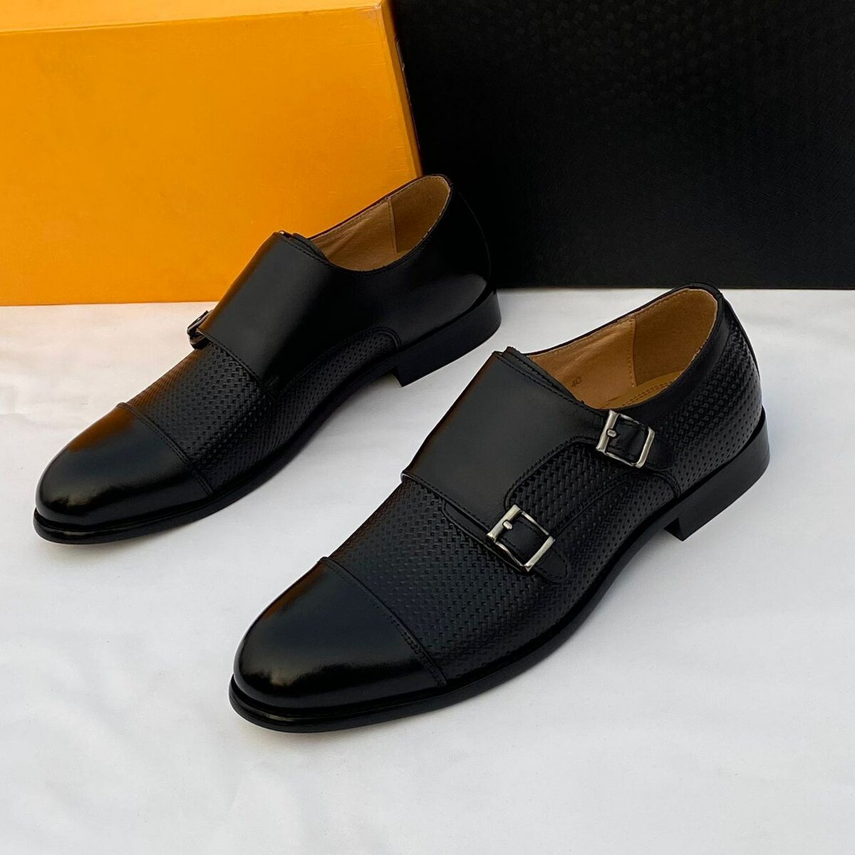 Men half shoes