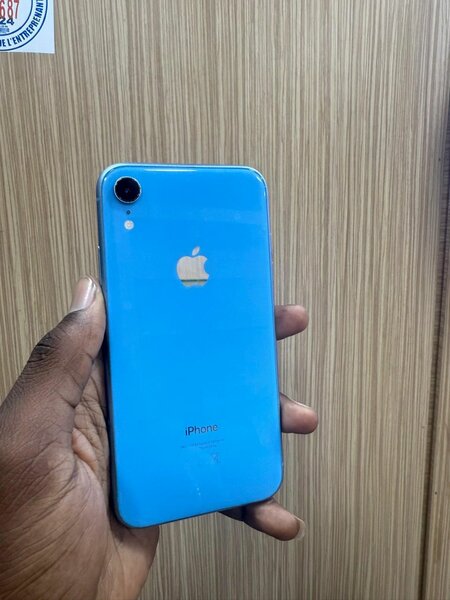 IPHONE XR