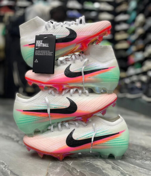 Chaussures de Football Dynamiques