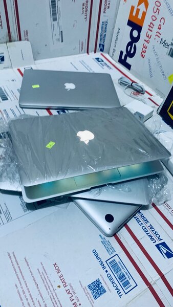 MACBOOK AIR A1466