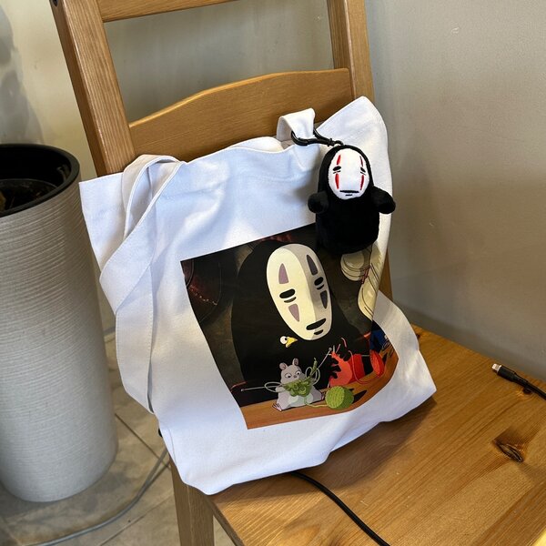 Шопер, открывок из аниме «Унесенные призраками»