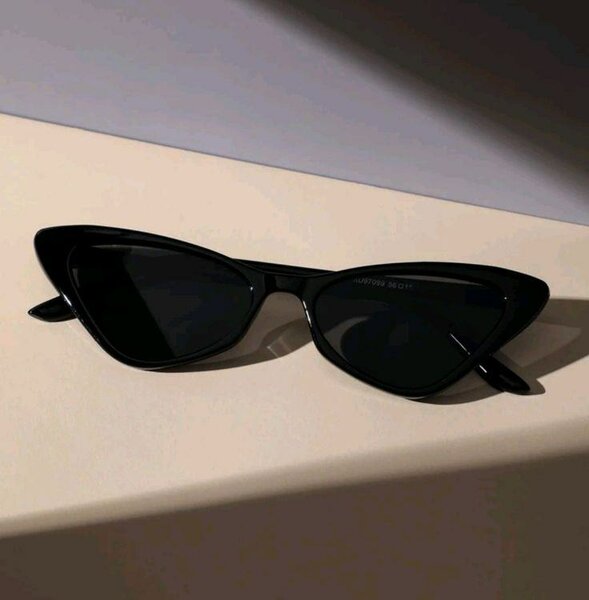 Lunettes de soleil papillon