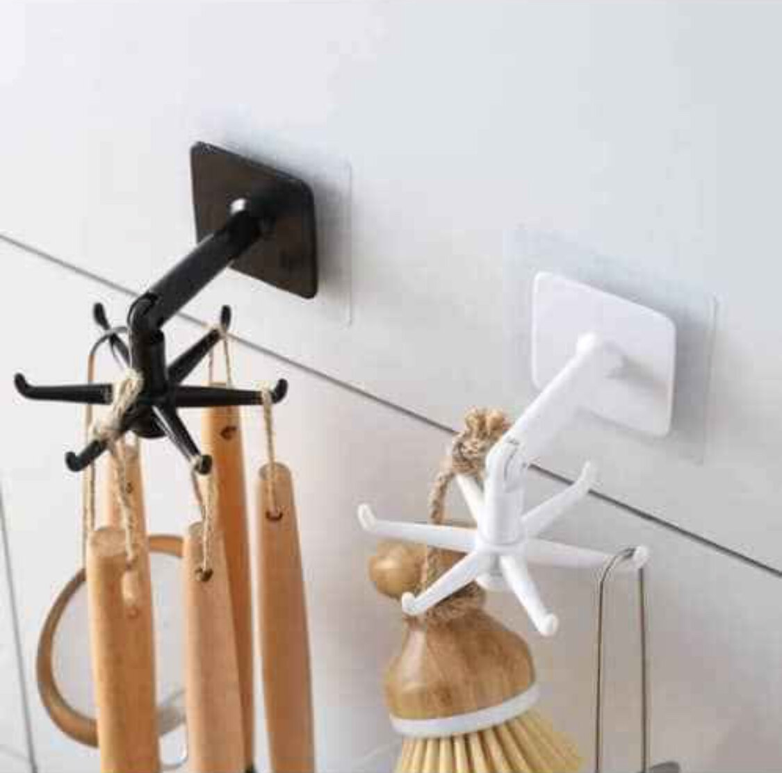 Porte-balai mural rotatif