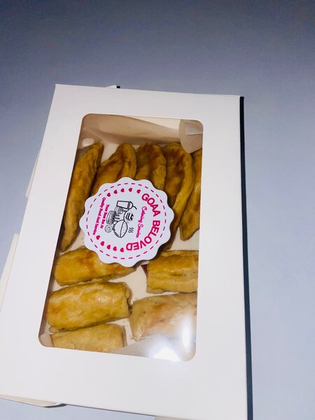 Meat pies and sausage rolls