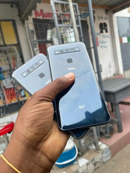 TCL 10 5G UW QUASI NEUF IMPORTÉ 128GIGA/6GIGA