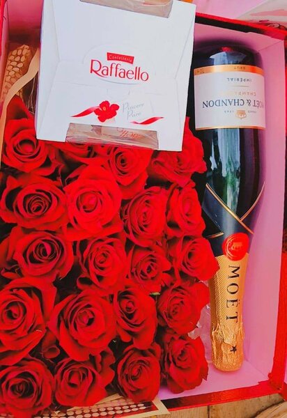 Coffret Cadeau Fleurs et Chocolats