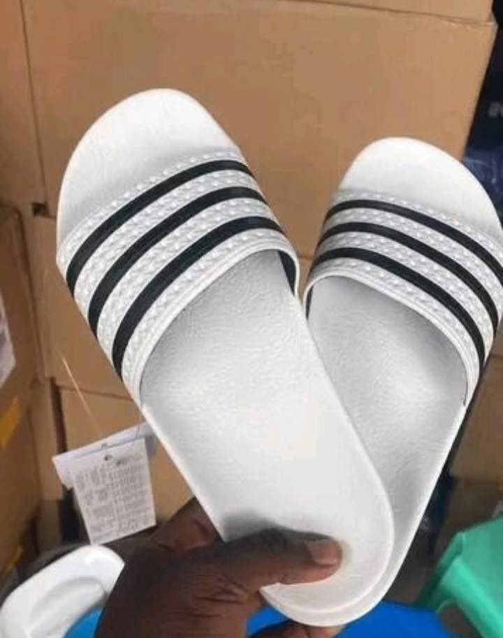 Claquettes confortables Adidas