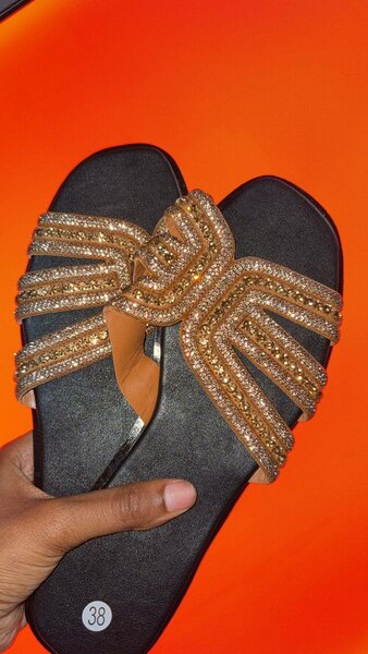 Sandales élégantes strass