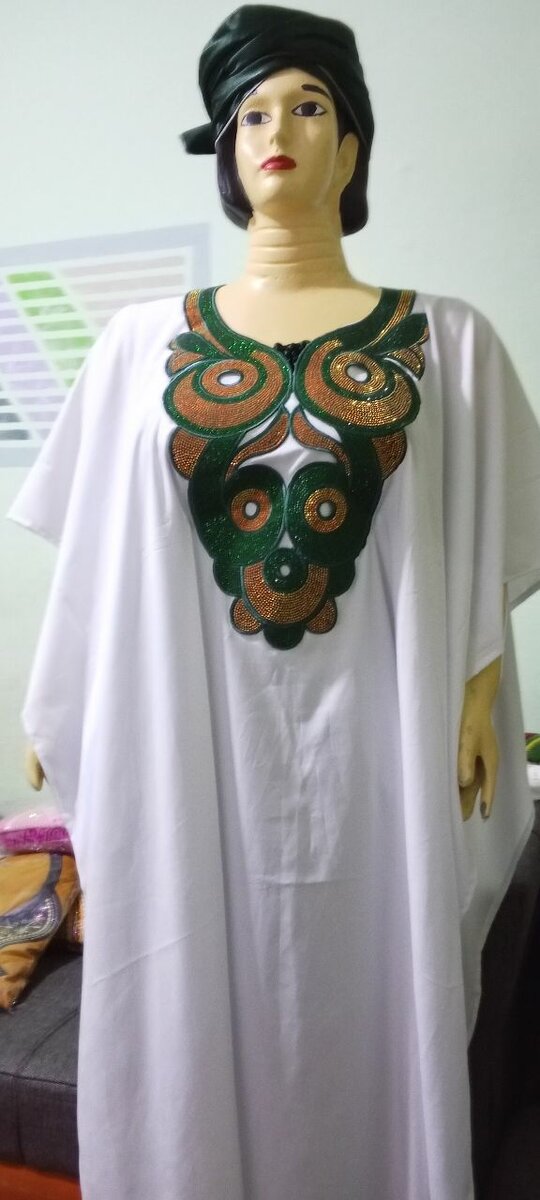 Robe kaftan élégante femme