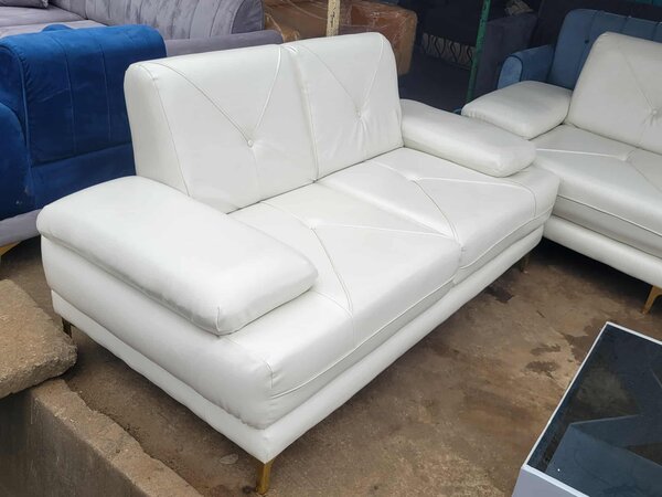 Canapé en cuir blanc moderne