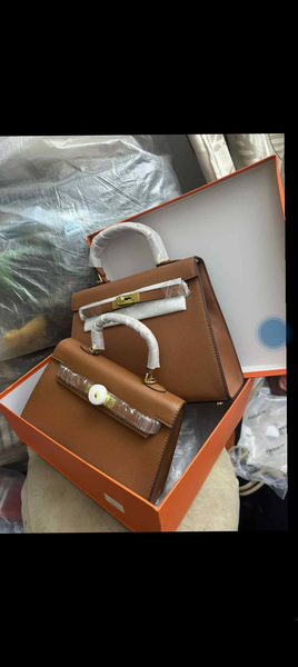 Élégant sac à main cuir