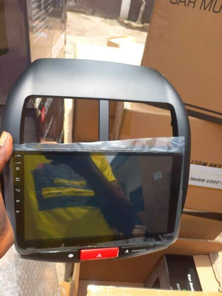 Mitsubishi Outlander 2012