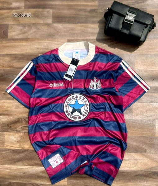 Maillot de foot vintage Adidas Newcastle