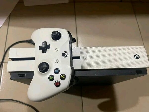 Console Xbox One S