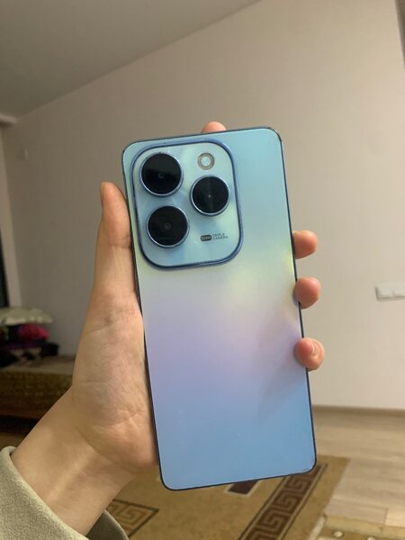 телефон Infinix