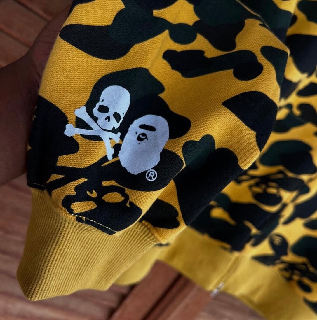 Pull-over BAPE