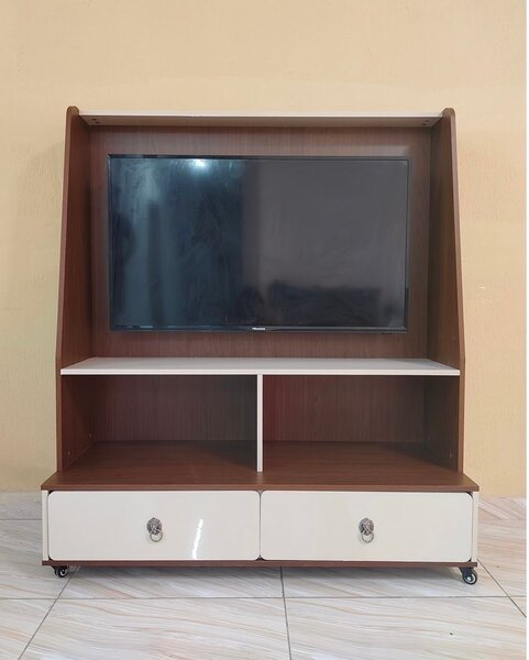 Meuble TV en bois élégant
