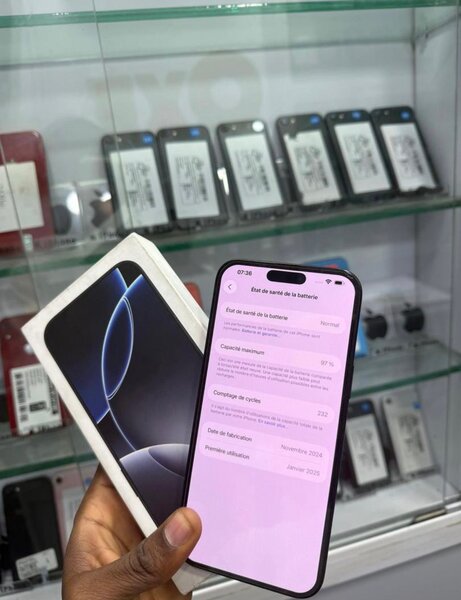 iPhone 16 Pro Max 256go quasi