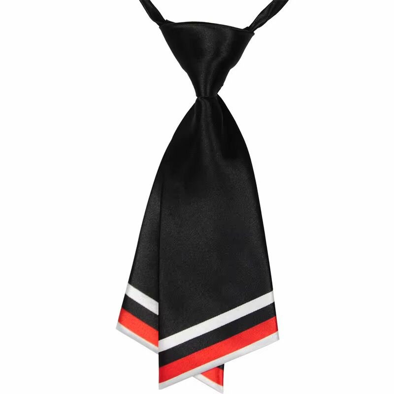 Cravate élégante pour femme