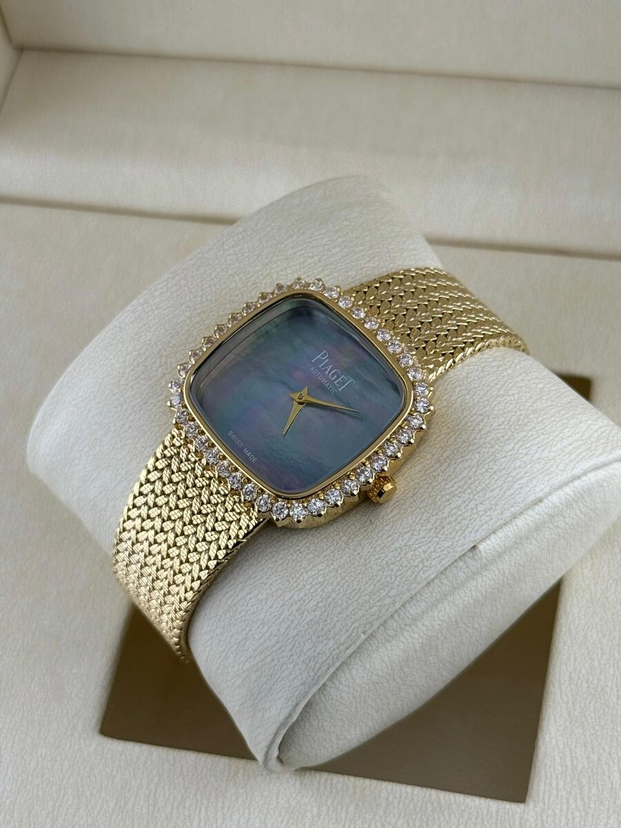 Montre femme en or et diamants