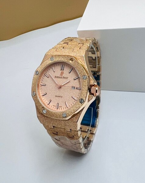 Montre de Luxe ( AUDEMARS PIGUET )