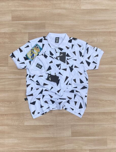 Polo Homme Élégant et Moderne