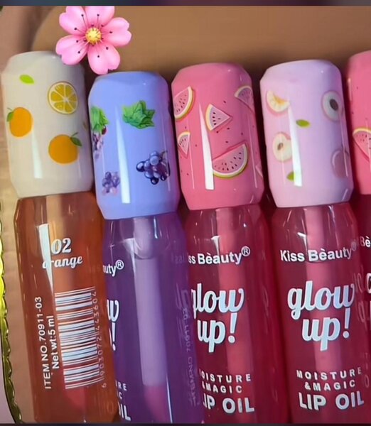 Huile à lèvres volumisante nourrissante