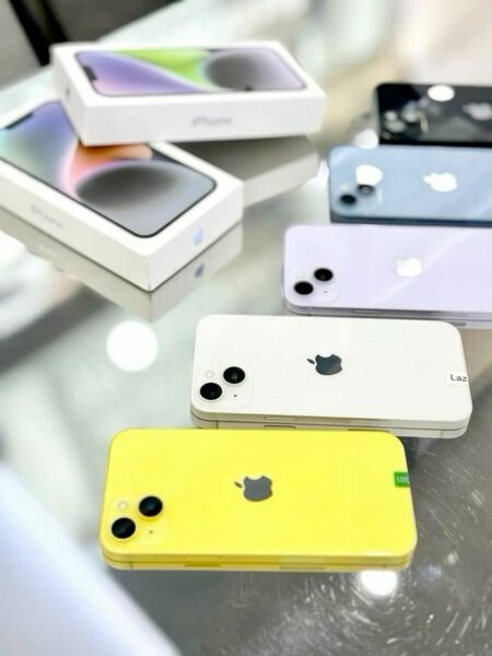iPhone 14 en couleurs