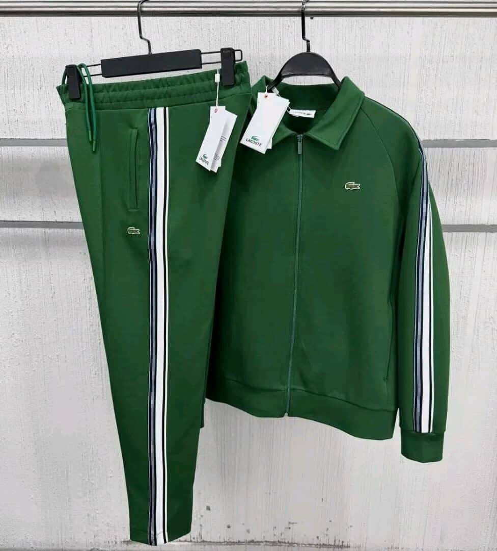 Survêtement sportif Lacoste