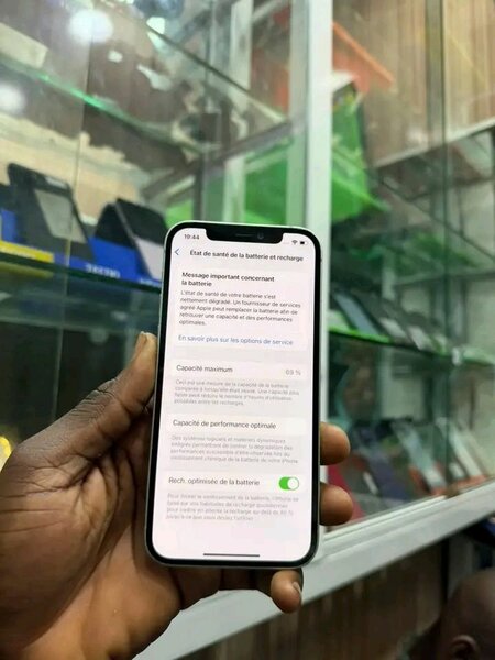 iPhone 12 Blanc 64 Go