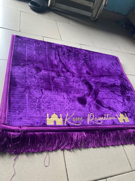 Tapis personnalisé violet